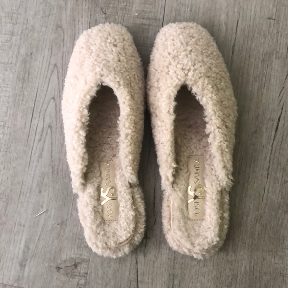 Yosi Samra Valentina Mules - Picture 1 of 2